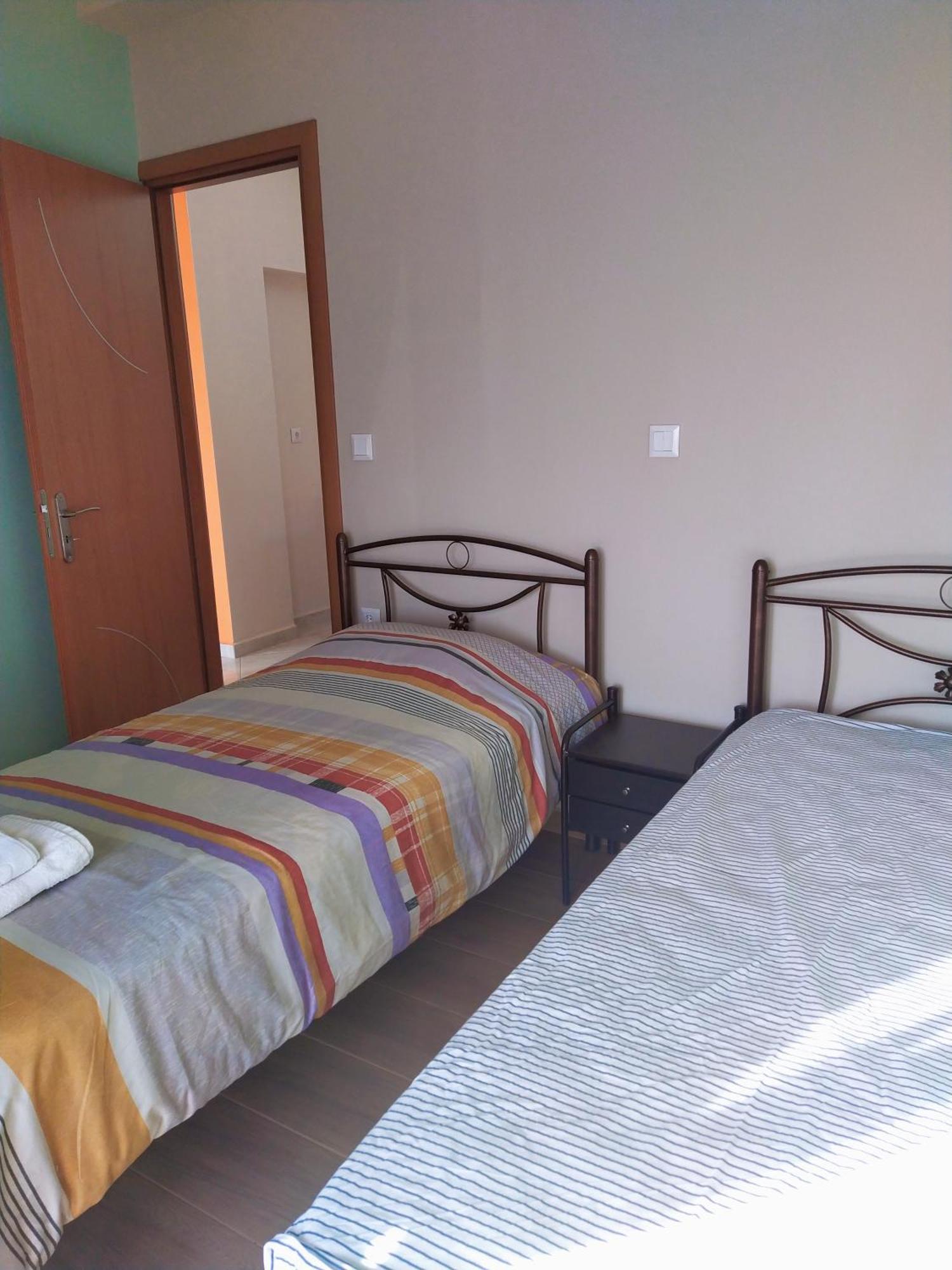 Eirini House Appartement Leonídion Buitenkant foto